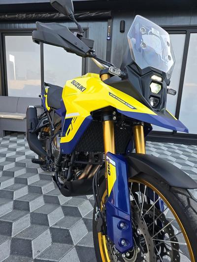 Suzuki V-Strom 800 DE — 6