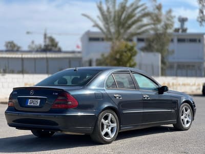 Mercedes-Benz E 270 — 4