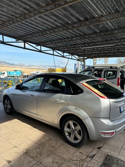 Ford Focus — 5