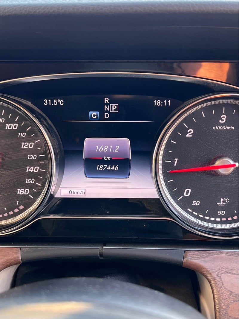 Mercedes-Benz E 220d — 7