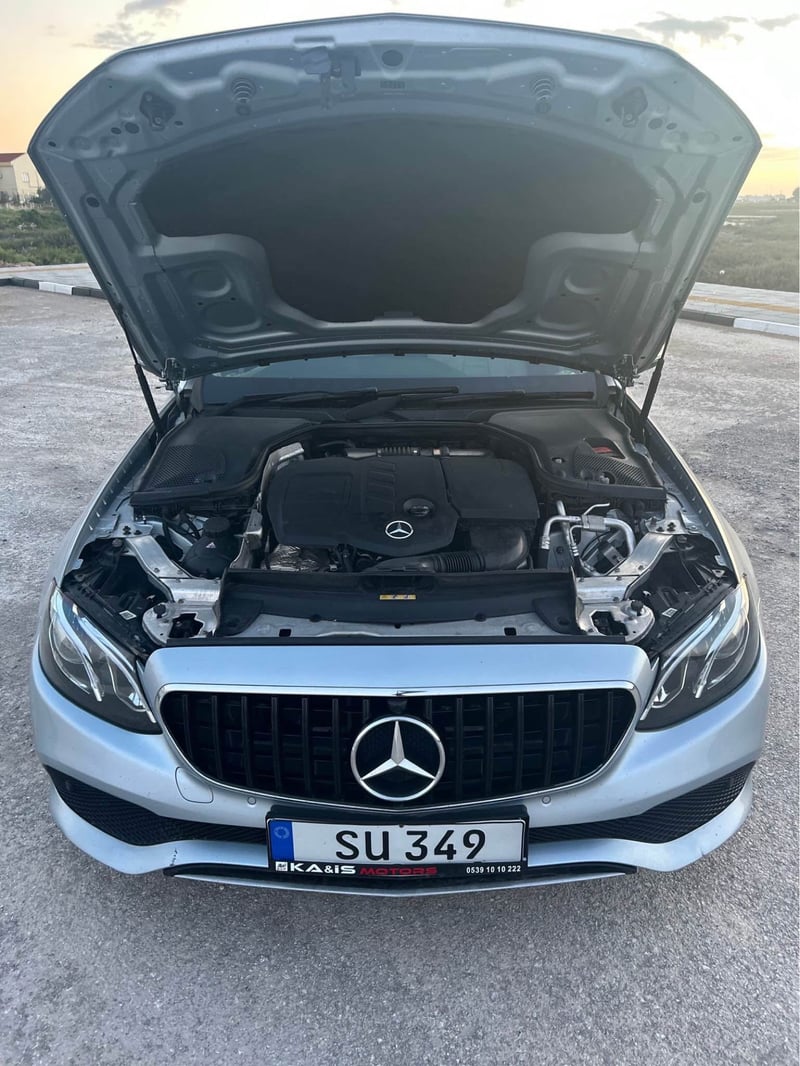 Mercedes-Benz E 220d — 8