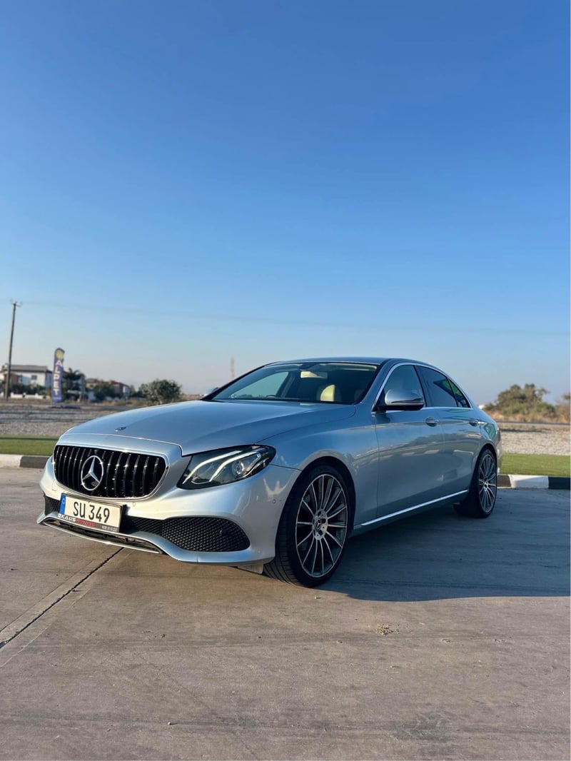 Mercedes-Benz E 220d — 10