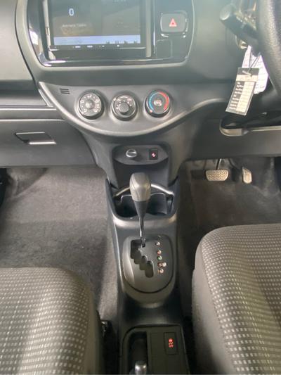 Toyota Vitz — 7