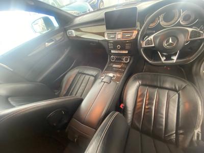 Mercedes-Benz CLS 220 — 10