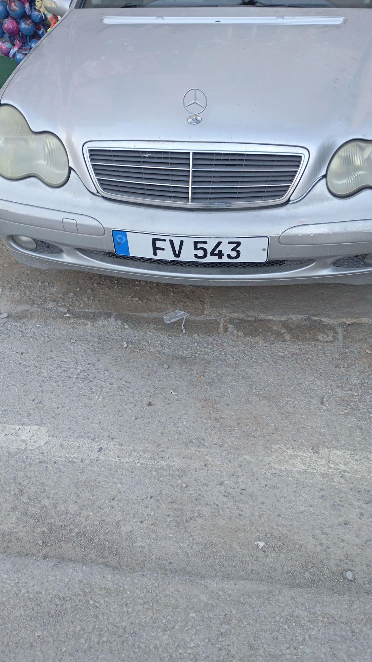 2002 Mercedes-Benz C 200 2