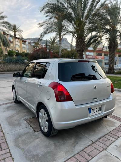 Suzuki Swift — 6