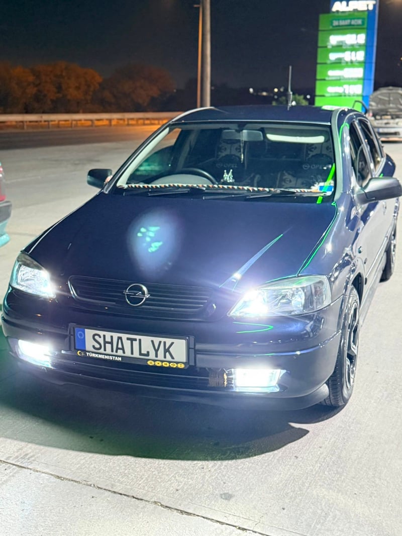 Opel Astra — 3