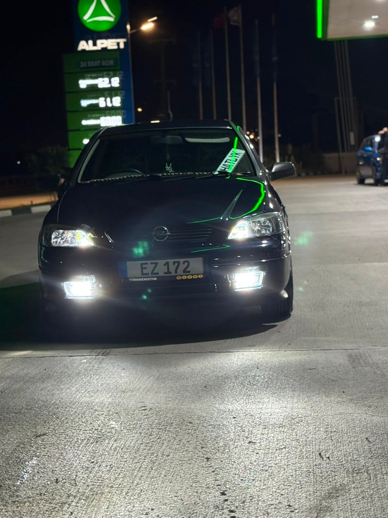 Opel Astra — 4