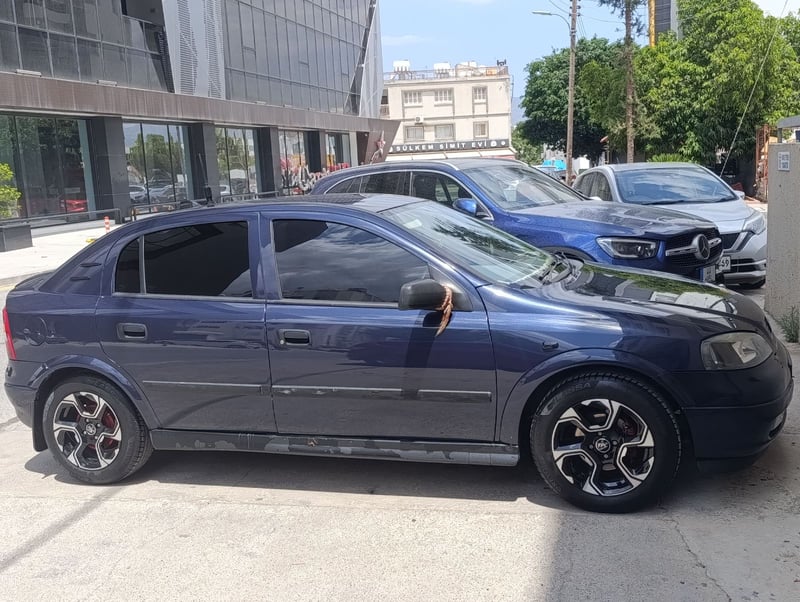 Opel Astra — 10