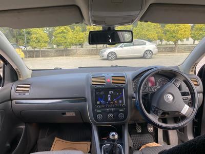 Volkswagen Golf — 3