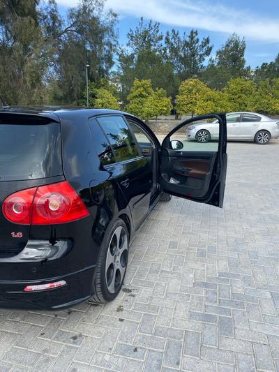 Volkswagen Golf — 4