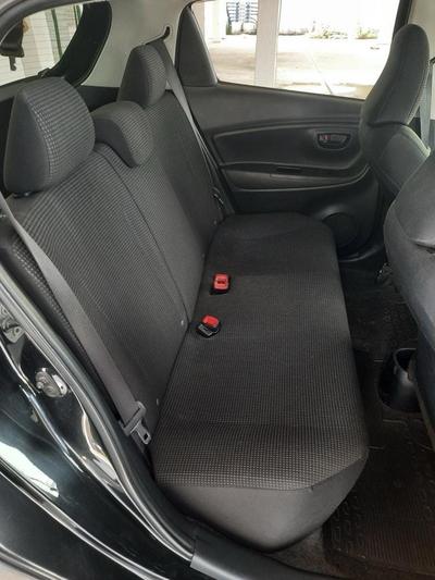 Toyota Vitz — 8