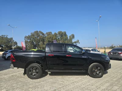 Toyota Hilux Z — 3