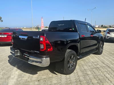 Toyota Hilux Z — 4