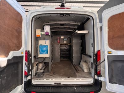 Ford Transit — 9