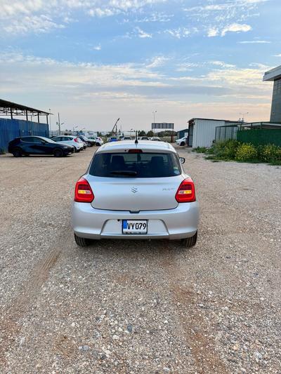 Suzuki Swift — 4