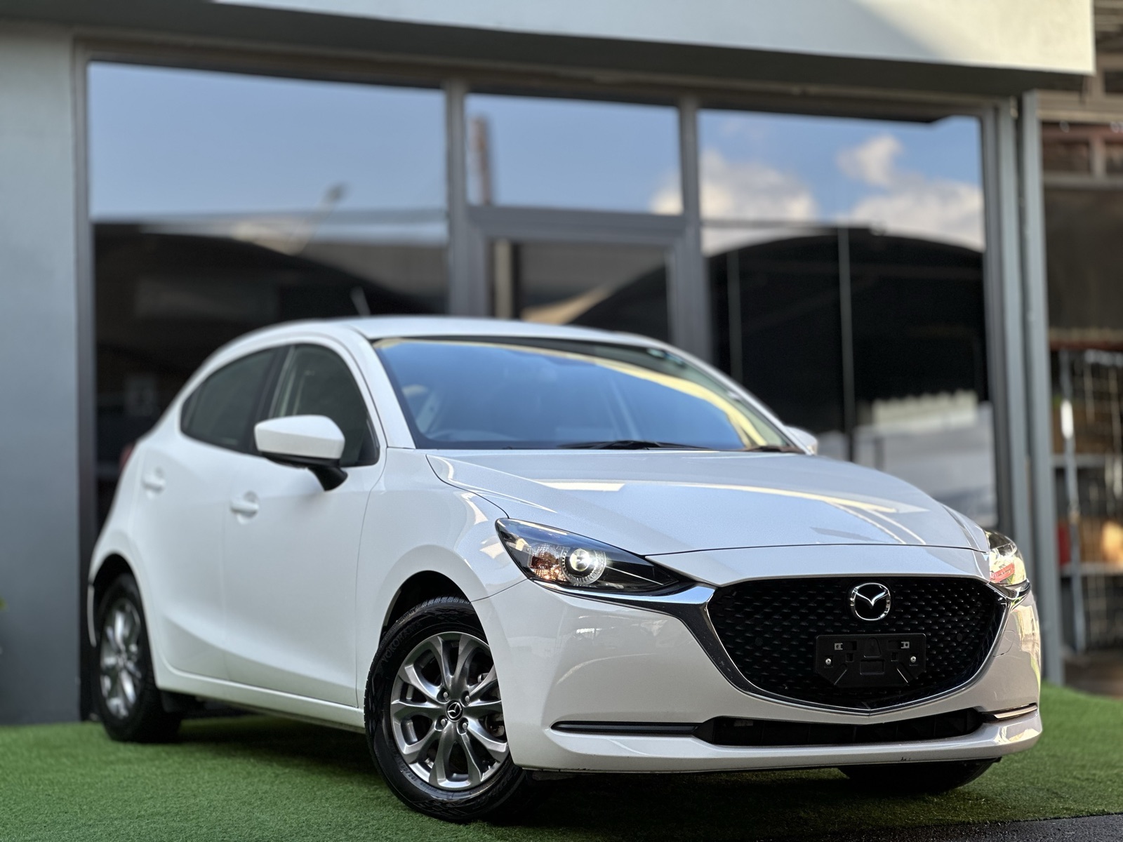 Mazda 2 2022 Satılık İkinci El - Thumbnail 2