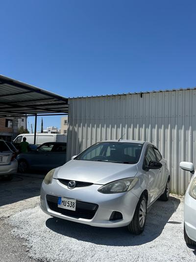 Mazda Demio — 3