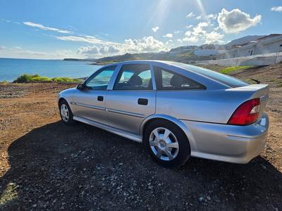 Vauxhall Astra — 2