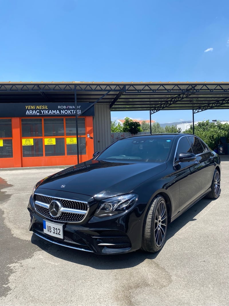 Mercedes-Benz E 220 — 3