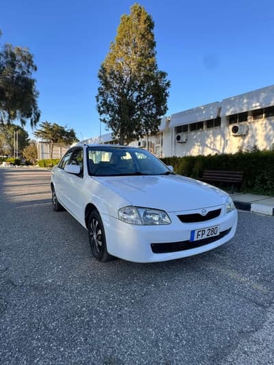 Mazda Familia — 2