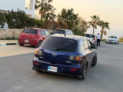 Mazda Axela — 4