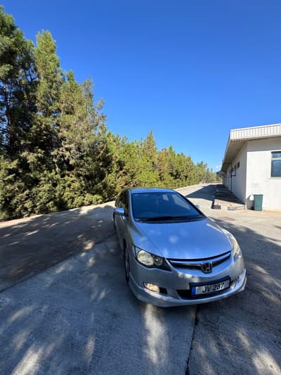 Honda Civic — 2