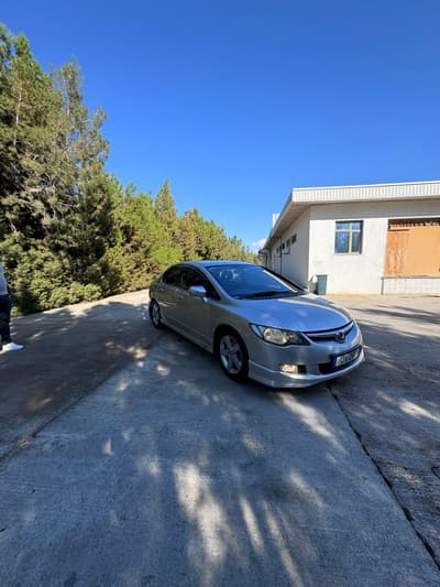 Honda Civic — 8