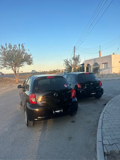 Nissan March — 4