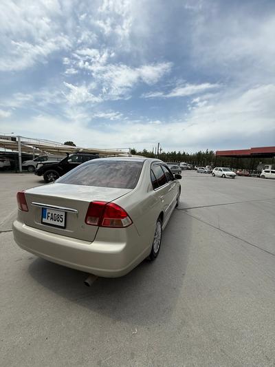 Honda Civic — 6
