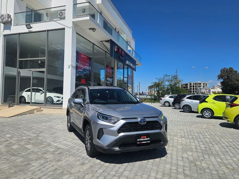 Toyota RAV4 — 1/7