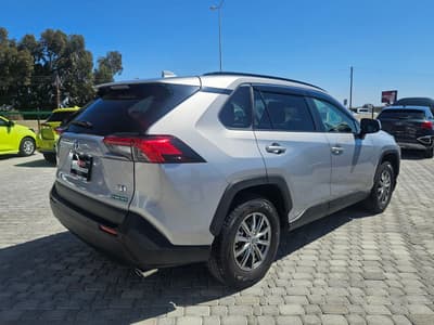 Toyota RAV4 — 4