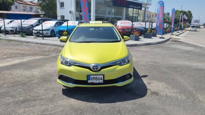 Toyota Auris — 2