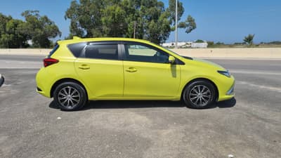 Toyota Auris — 3