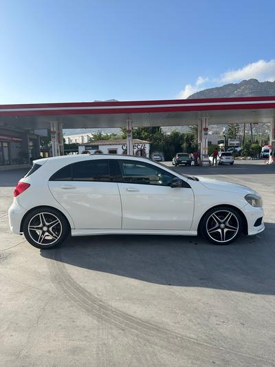 Mercedes-Benz A 180 — 4