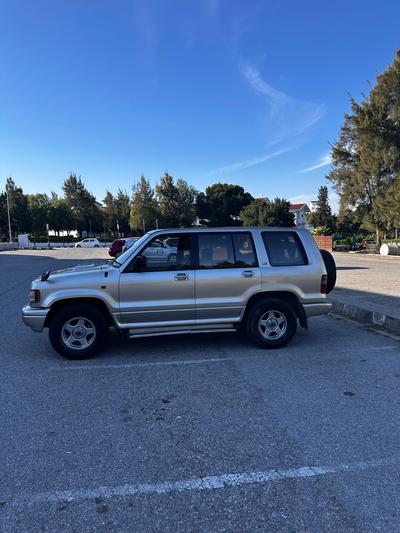 ISUZU Tropper Bighorn — 3