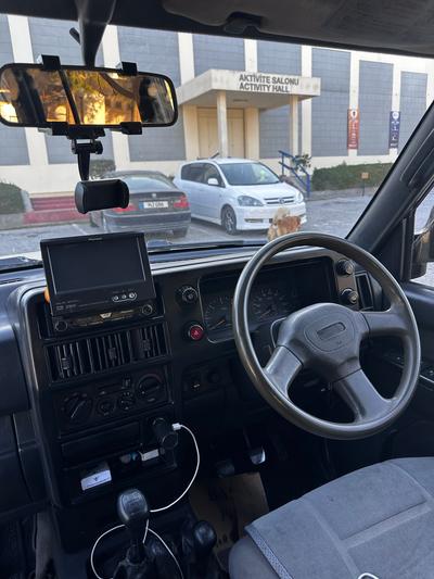ISUZU Tropper Bighorn — 5