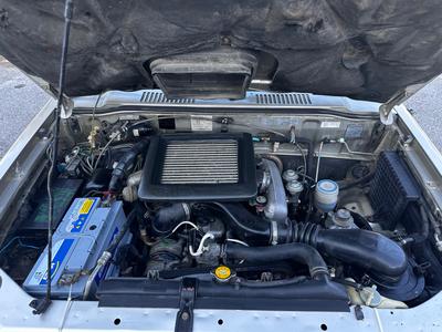ISUZU Tropper Bighorn — 10