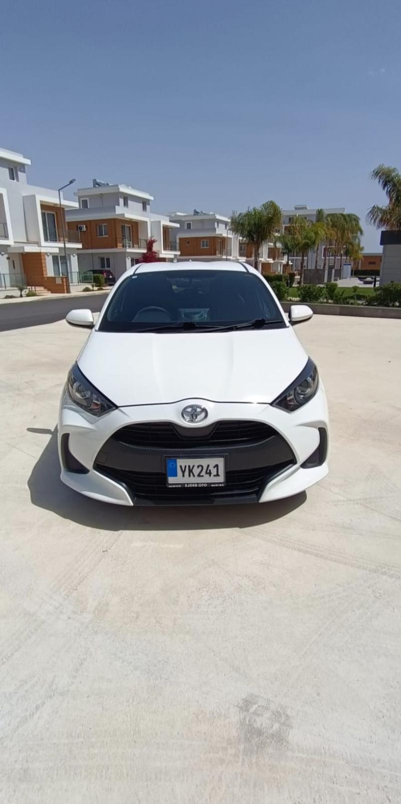 Toyota Yaris — 1/9
