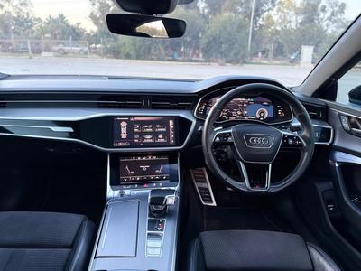 Audi A7 — 7