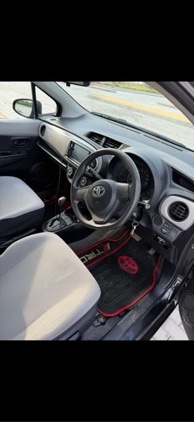 Toyota Vitz — 3