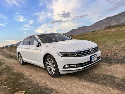 Volkswagen Passat — 3
