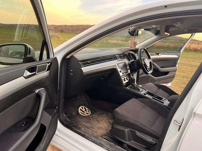 Volkswagen Passat — 7