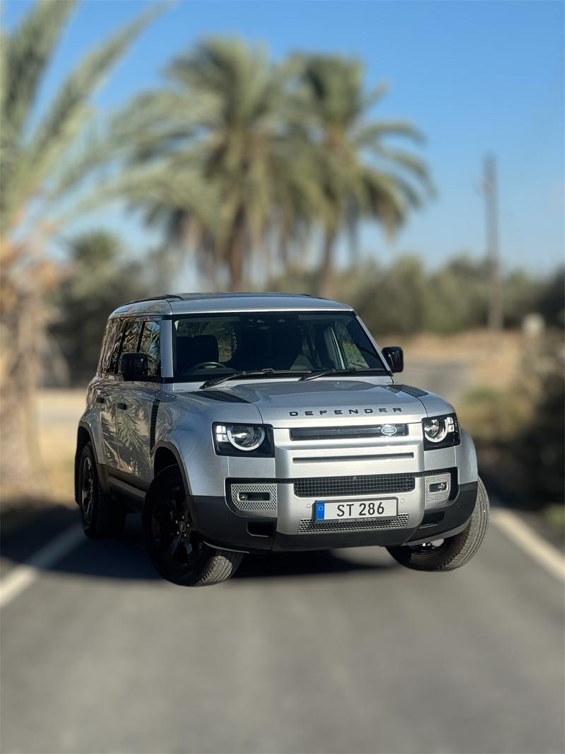Land Rover Defender — 1/10