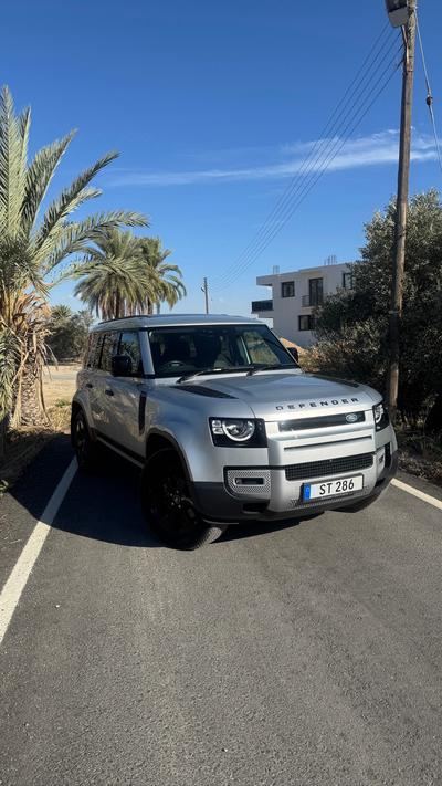 Land Rover Defender — 3