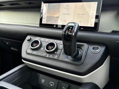 Land Rover Defender — 6