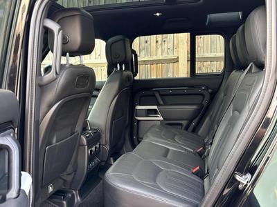 Land Rover Defender — 8