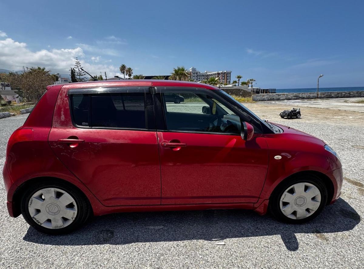 2005 Suzuki Swift 6