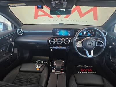 Mercedes-Benz A 180 — 9
