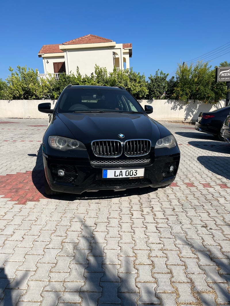 BMW X6 — 1/8